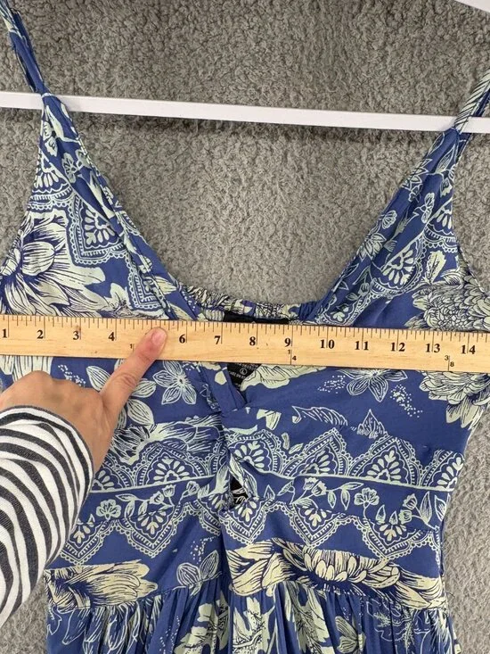 NWT Angie Blue Floral Keyhole Wide Leg Jumpsuit Boho L - Picture 6 of 10